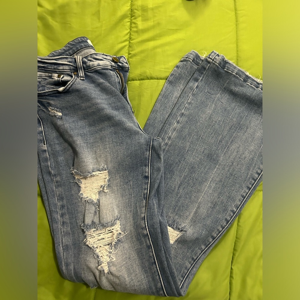 Petra flare sz 15/31 distressed EUC